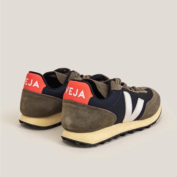 Brand New In Box Veja Aeromesh Rio Branco, Sz 41 - Picture 6 of 8